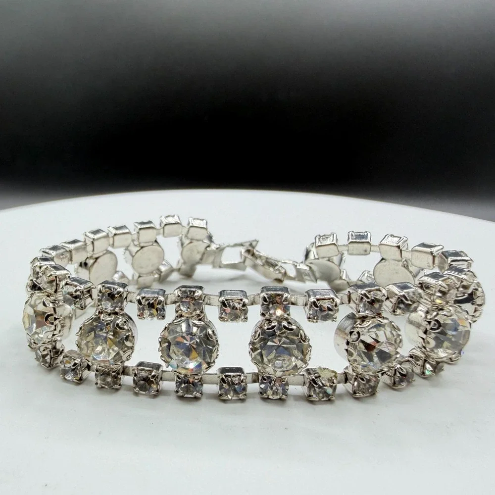 N/A sparkling silver